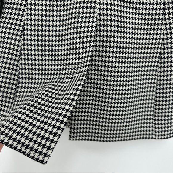 Aritzia Wilfred Houndstooth Double Breasted Margaux Blazer Jacket in Black White - Picture 5 of 9